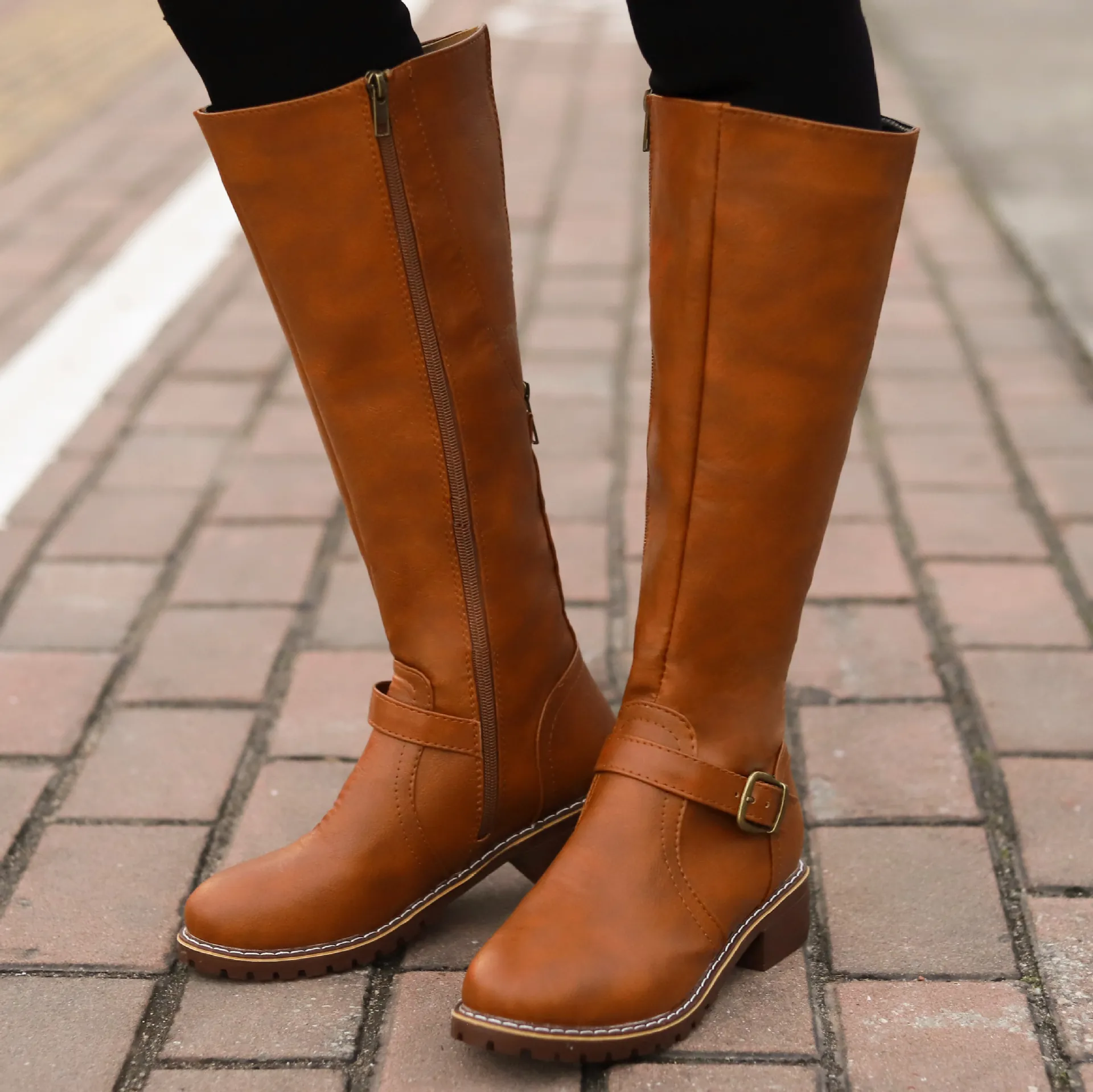 Women's European Style Knee High Knight Boots Retro PU Leather Riding Boots With Decorative Belt Buckle And Side Zipper