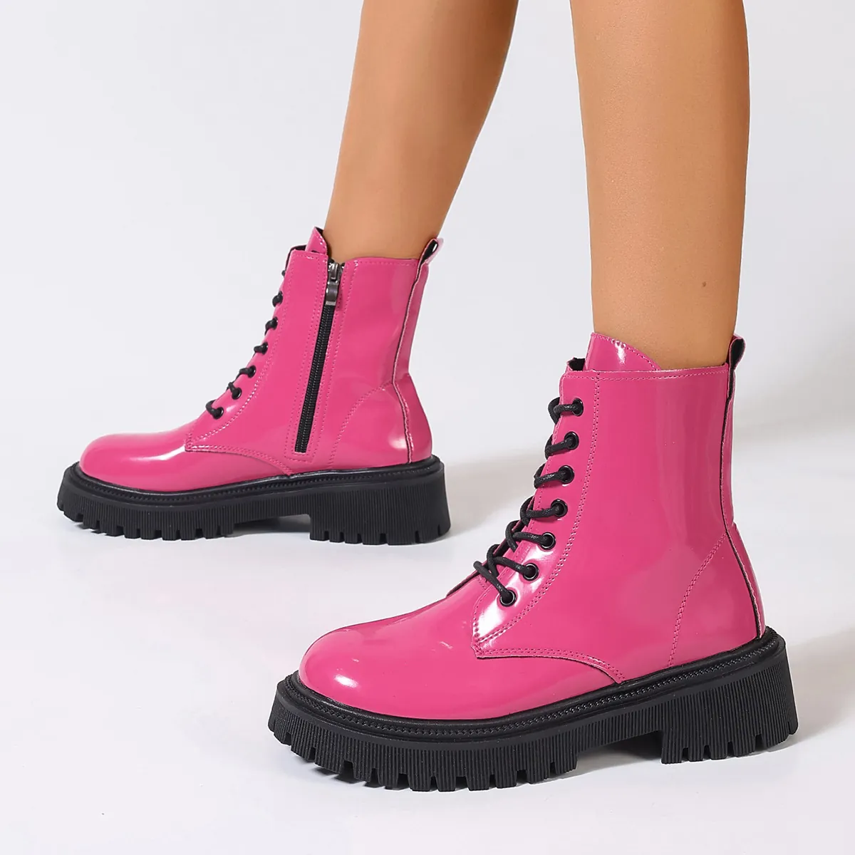 Bottines Martin Rétro en Cuir Verni Style Britannique pour Femmes Plateforme Lacets Fermeture Éclair Latérale Talon Moyen Chaussures Automne Hiver