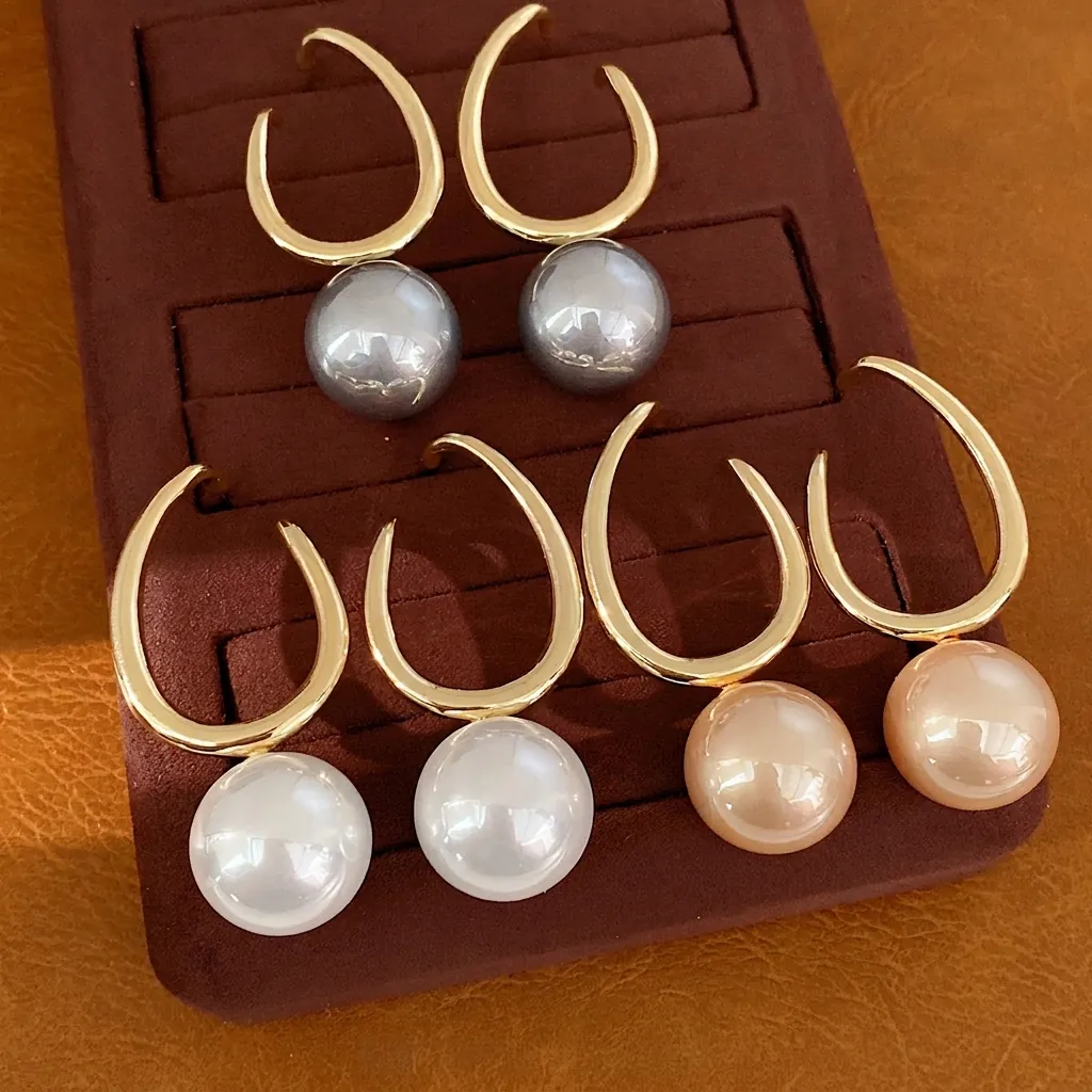 Pendientes de Botón de Perla Artificial Redonda Geométrica para Mujer Aleación Chapada en Oro Pendientes de Gota de Perla Grande Joyería Elegante