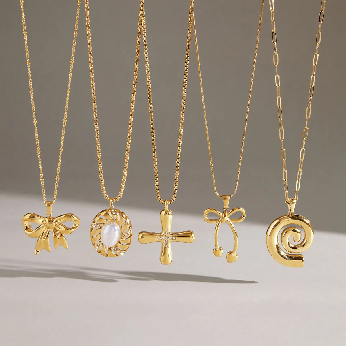 Light Luxury Stainless Steel Gold Plated Pendant Necklace For Women Elegant Rhinestone Artificial Pearl Geometric Charm Jewelry Gift