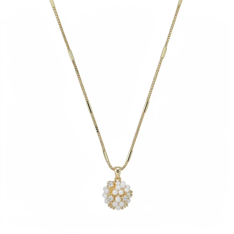 18K Vergoldet Kupfer Runde Anhänger Halskette Mit Zirkonia Und Künstlicher Perle Elegante Licht Luxus Schlüsselbeinkette Damen