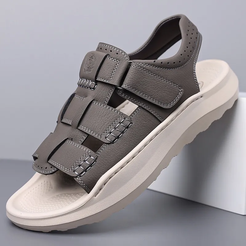 Sandales en Cuir Décontractées pour Hommes Bout Ouvert Chaussures de Plage Respirantes Bande Auto-Agrippante Sandales de Conduite Couleur Unie