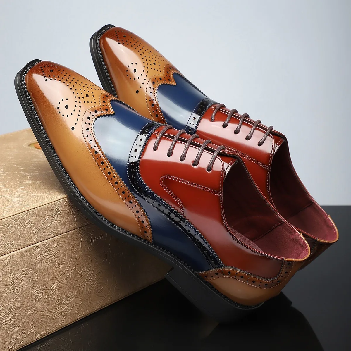 Scarpe Brogue Uomo Business Formali Wingtip Intagliate Punta Appuntita Stringate Pelle PU Stile Britannico Oxford Grandi Dimensioni