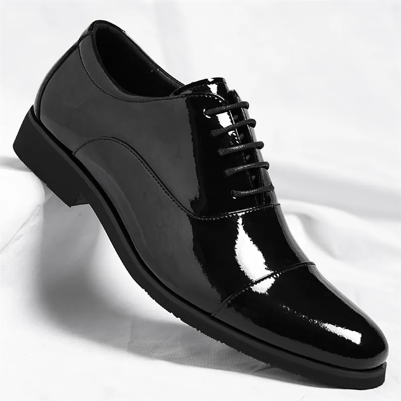 Klassische Herren Business Oxford Schuhe Britischer Stil Formelle Kunstleder Halbschuhe Lackoptik Schnürschuhe Hochzeitsschuhe Herren