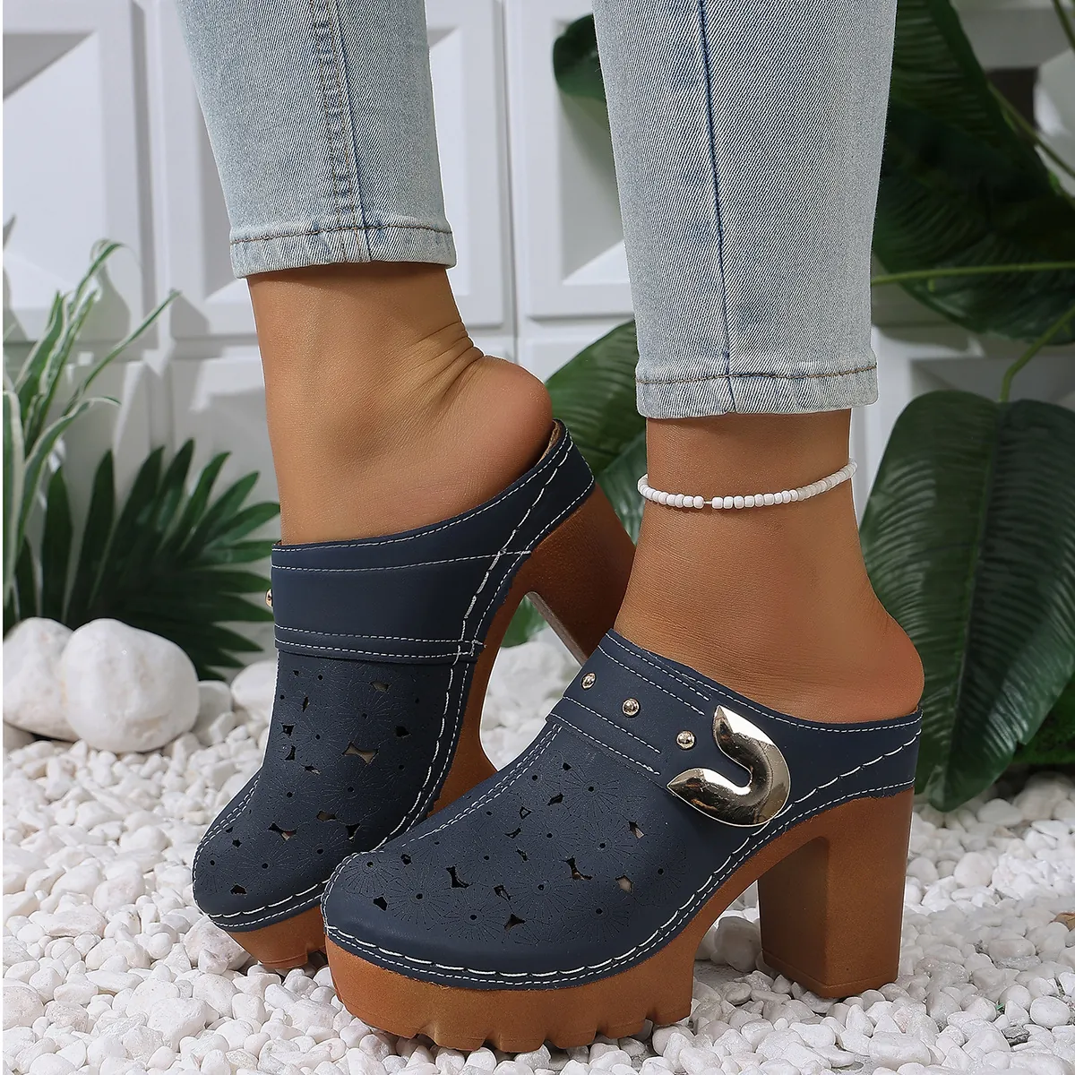 Retro Hollow Out Floral Platform Mules For Women Chunky High Heel Vintage Metal Buckle PU Leather Slip On Summer Clogs