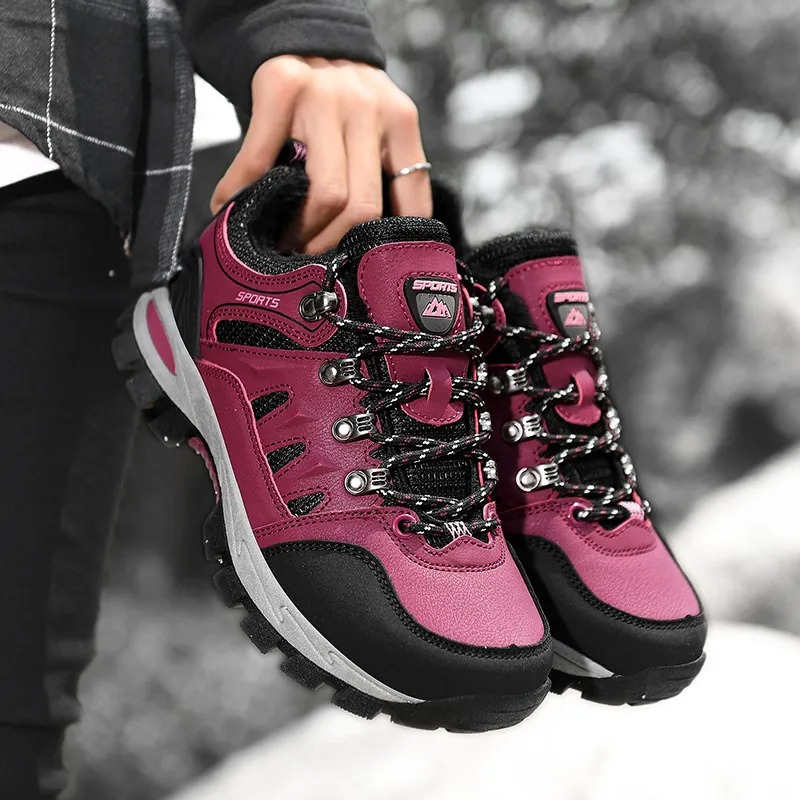 Winter Warm Hiking Shoes For Men Women Plush Lined Outdoor Low Cut Trekking Sneakers Anti-slip Plus Size 36-48 Trekking Boots