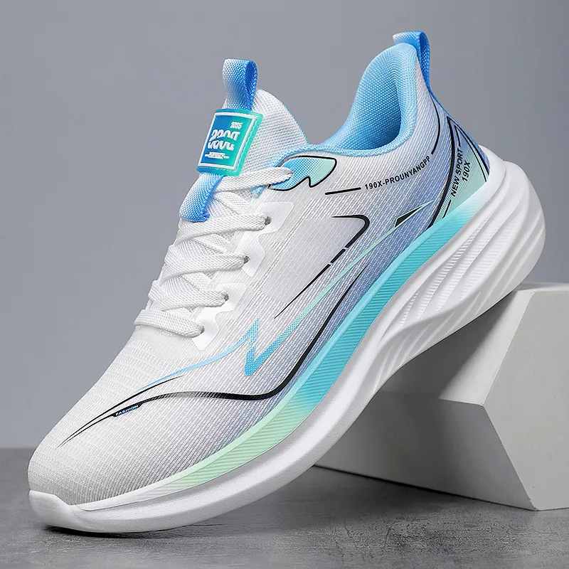 Sneaker da Uomo in Mesh Traspirante Scarpe da Corsa Casual Leggere per l'Estate Taglie Forti Tendenza Outdoor Viaggio Scarpe da Camminata