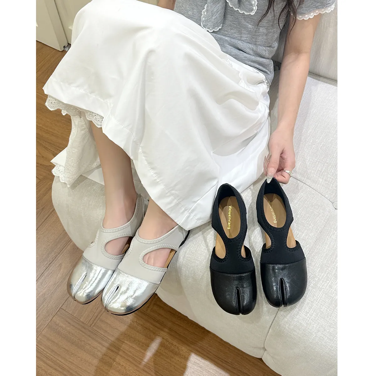 Women's Retro Split-Toe Mary Jane Flats Tabi Design Hollow Out Casual Comfortable Microfiber Leather Single Shoes