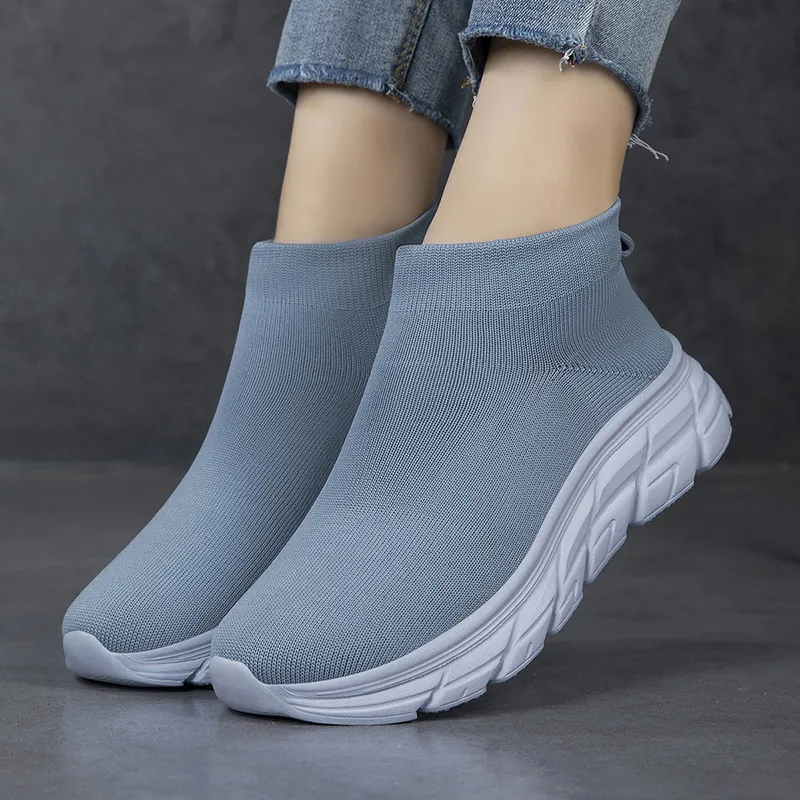 Chaussures Chaussettes Flyknit Unisexes Montantes Légères Respirantes Sneakers de Sport Décontractées Élastiques à Enfiler Chaussures de Course Mode Couple