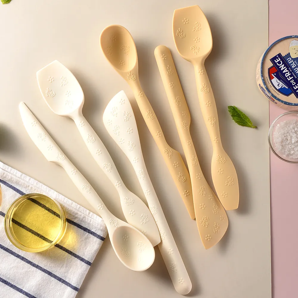 Integriertes Doppelköpfiges Silikon Spatel Blumen Prägemuster Cremeweiß Hitzebeständiger Schaber Marmeladen Butter Mixer