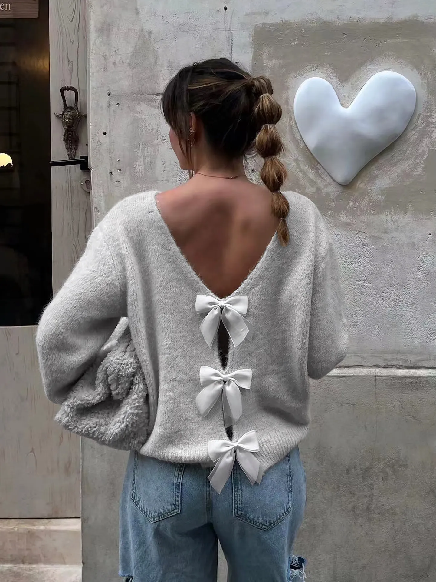 Women Sexy Deep V Backless Sweater French Fashion Bow Knot Decor Long Sleeve Knit Pullover Loose Soft Top