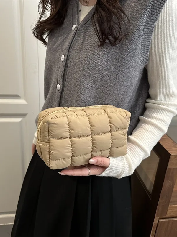 Koreanischer Stil Vielseitige Mode Wolke Puffer Kulturtasche Mehrfarbig Gesteppt Gitter Handheld Tragbare Kosmetik Aufbewahrungstasche