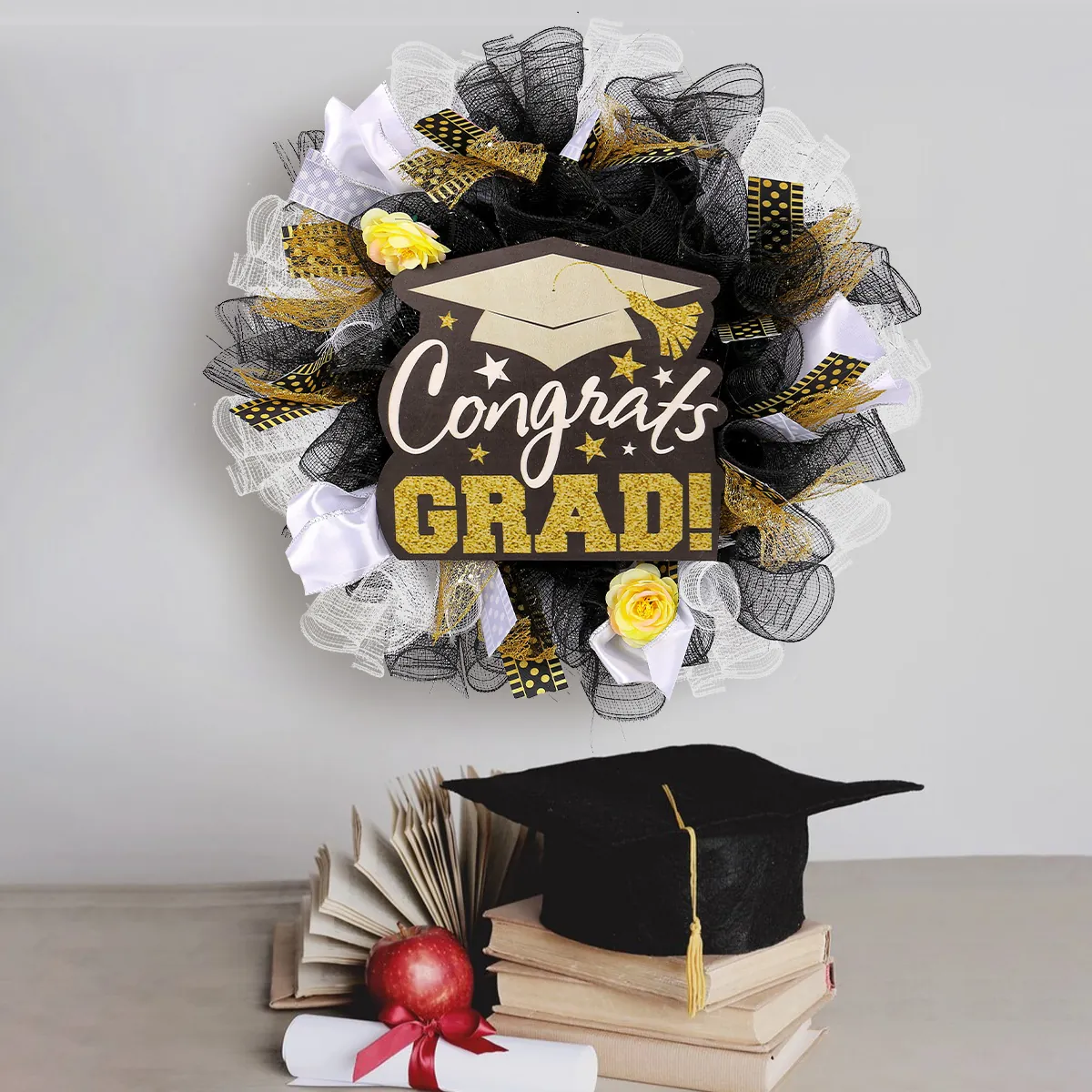 Couronne en Mesh pour Remise des Diplômes Avec Plaque en Bois Congrats Grad Design Toque pour Décoration de Porte Classe Fête