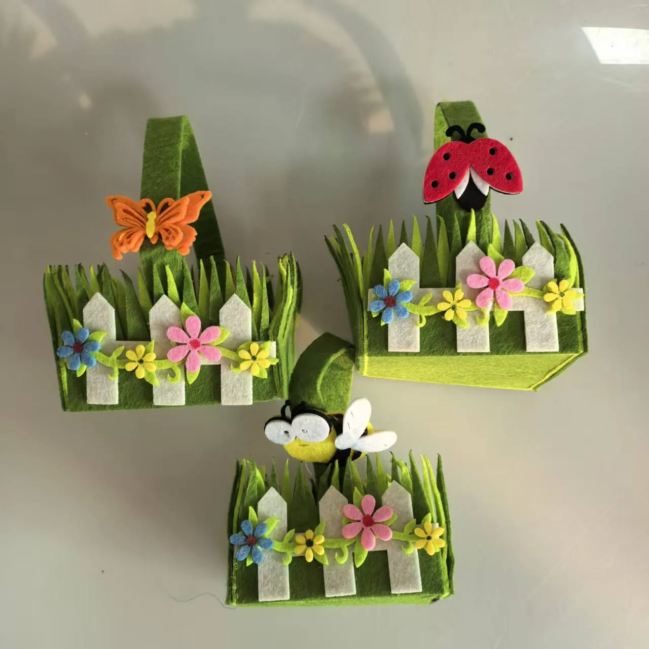 Ostern Filz Tier Tragetasche Karikatur Schmetterling Marienkäfer Biene Süßigkeitenkorb Geschenktüte Für Kinder Party Dekoration Filzkorb