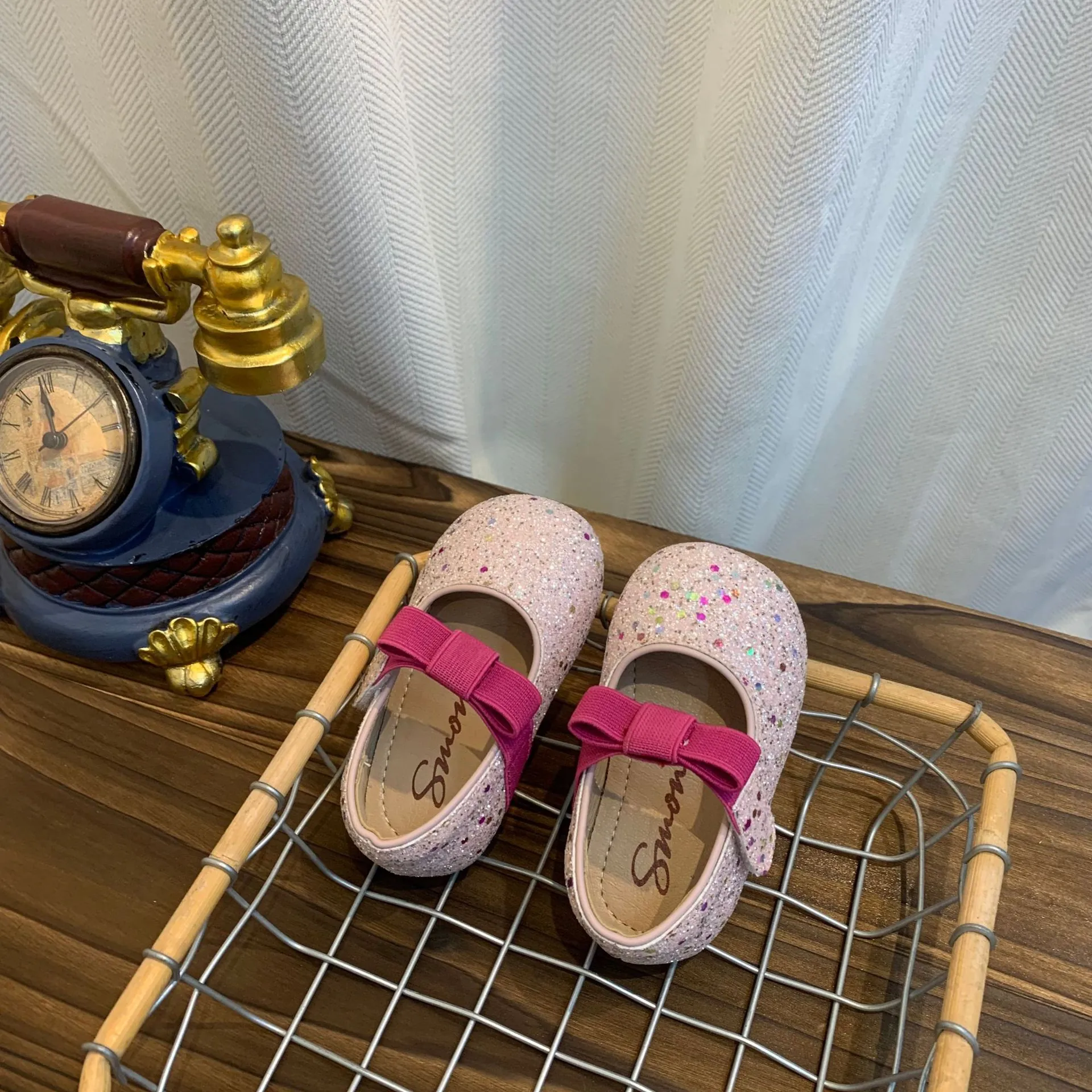 Girls Rhinestone Princess Shoes Pink Glitter Bow Wedding Party Dress Shoes Toddler Kids Sweet Round Toe Flat Pumps