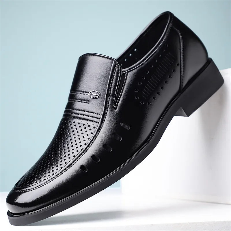 Chaussures Business Ajourées en Cuir pour Hommes Respirantes Mocassins de Bureau sans Lacets Semelle Souple Antidérapante