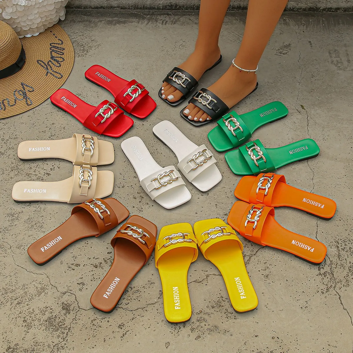 Women's Fashion Metal Chain Slides PU Leather Square Toe Flat Slippers Summer Beach Casual Outdoor Sandals Plus Size