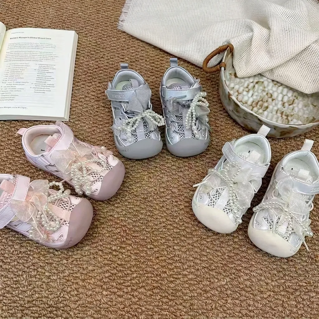 Sandales pour Filles Été Style Princesse Coréenne Maille Perle Artificielle Nœud Enfants Semelle Souple Respirant Sandales Décontractées