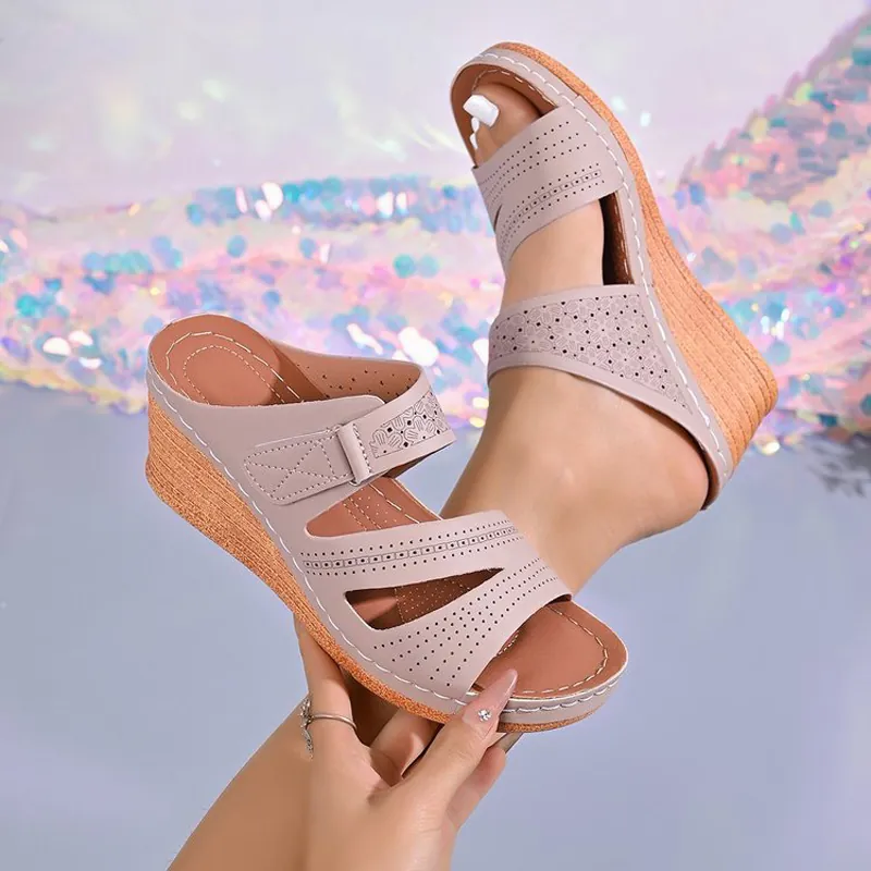 Sandalias de Cuña de Moda para Mujer Zapatillas de Plataforma de Verano Punta Abierta Diseño Floral con Corte Láser Zapatos Casuales de Cuero de PU