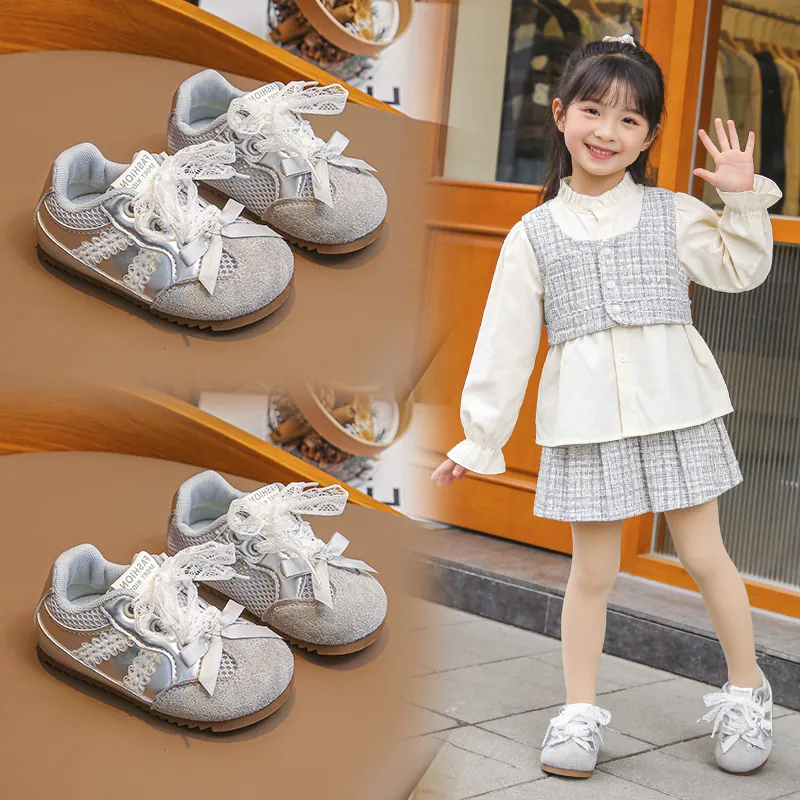 Baskets Argentées de Style Coréen pour Filles Avec Nœud en Dentelle et Ruban Chaussures de Course en Mesh Respirant pour Enfants