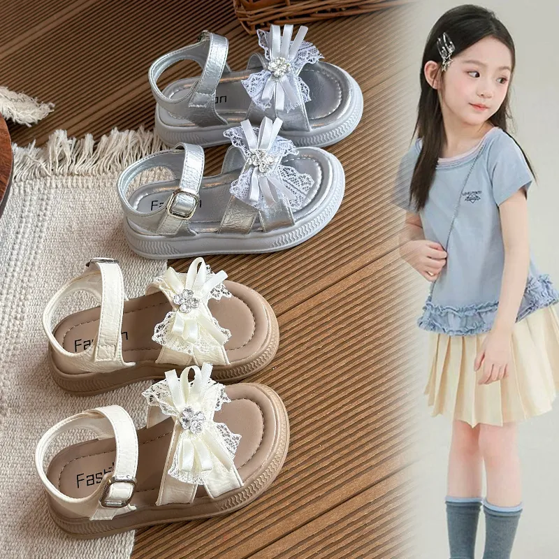 Sandales d'été pour Filles avec Nœud en Strass Douce Princesse Chaussures de Plage en Dentelle pour Petits Enfants Semelle en Caoutchouc