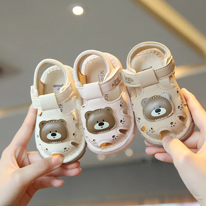 Baby Toddler Sandals Summer Cartoon Bear Soft Sole Anti-slip First Walker Squeaky Shoes For 1-2 Years Old Infants