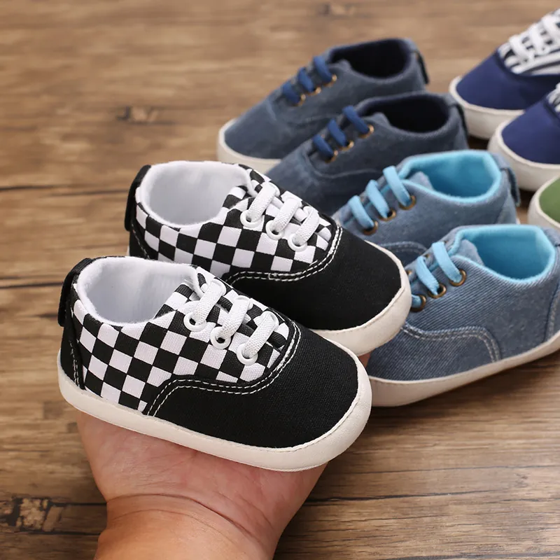 Chaussures Premiers Pas Bébé Semelle en Caoutchouc Souple Toile Antidérapante Baskets Enfants Filles Garçons Denim