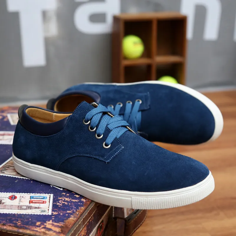 Men Casual Cow Suede Leather Board Shoes Big Size Wide Fit Breathable Fashion Sneakers White Rubber Sole Lace Up Skate Shoes For Daily Wear