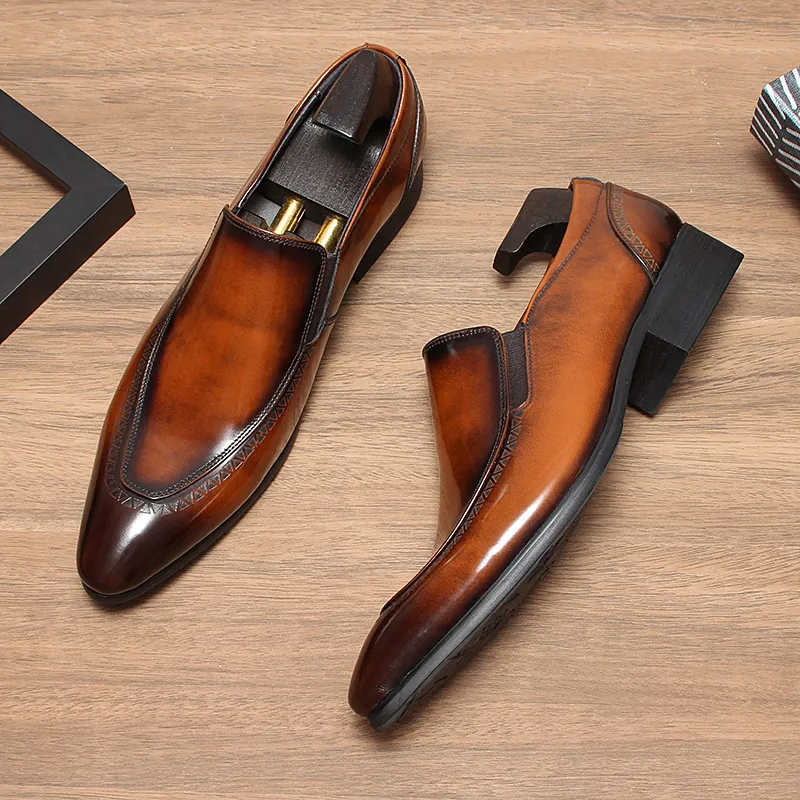Herren Handgeriebene Farbe Spitze Zehe Brogue Lederschuhe Rindsleder Slip-On Loafer Business Casual Formelle Schuhe