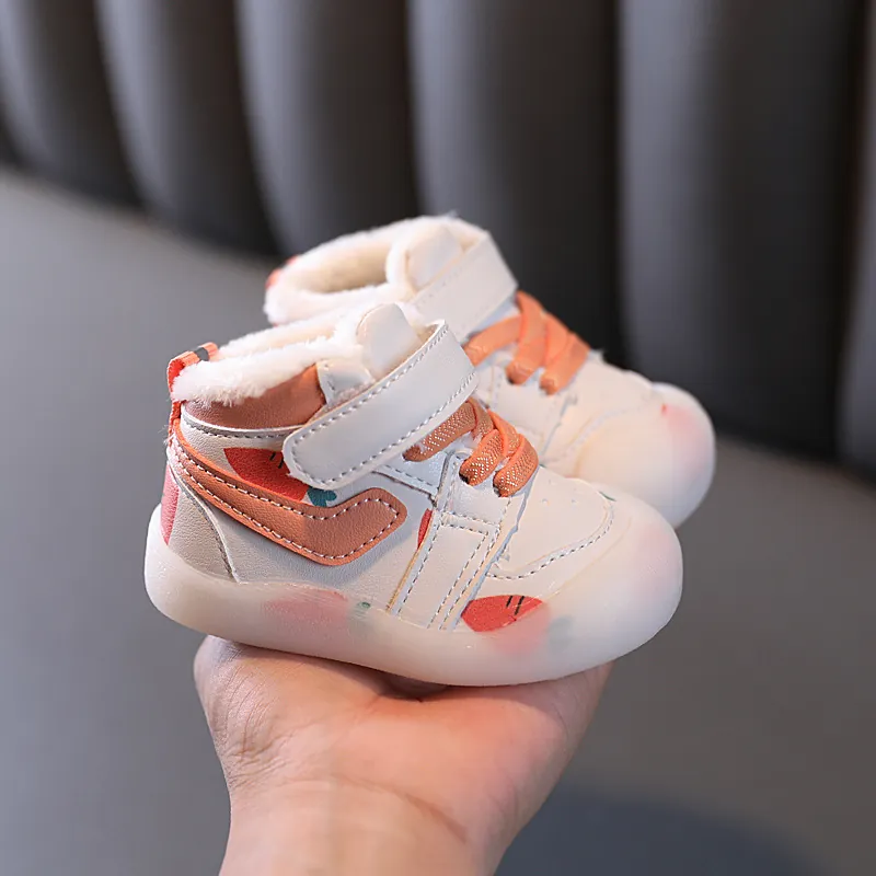 Chaussures de Marche Bébé Hiver Chaud Cuir Microfibre Doublure en Peluche Semelle Souple Motif Dessin Animé pour Garçons Filles