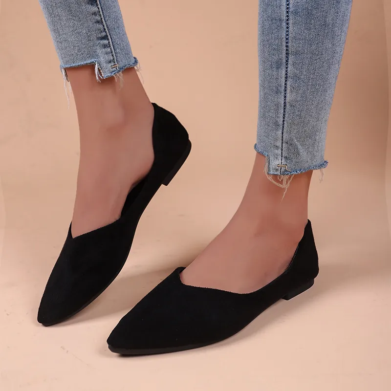 Γυναικεία Φλατ Παπούτσια με Μυτερή Μύτη Casual από Τεχνητό Καστόρι Άνετα Παπούτσια με Μαλακή Σόλα Slip On