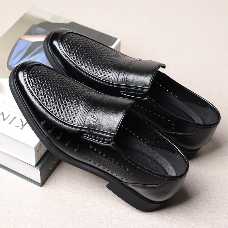 Ανδρικά Δερμάτινα Παπούτσια Business Casual Καλοκαιρινά Αναπνεύσιμα Διάτρητα Slip-on Loafers Επίσημα Παπούτσια Αντιολισθητικά