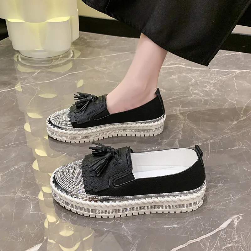 Women Fashion Rhinestone Loafers Casual Slip-on Platform Shoes With Tassels 2024 New Korean Style Thick Sole Flat Shoes