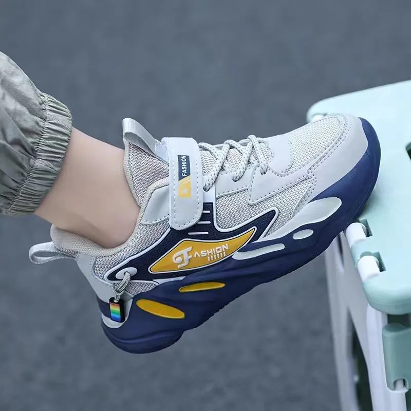Chaussures de Sport pour Garçons Course à Pied Maille Respirante Cuir Synthétique Baskets Antidérapantes pour Grands Enfants École
