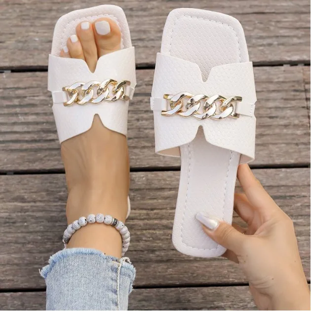 Westlicher Stil Eckige Zehenpartie Damen Flache Sandalen Metallkette Dekor Schlangenhaut-Muster Mikrofaser Strand Hausschuhe