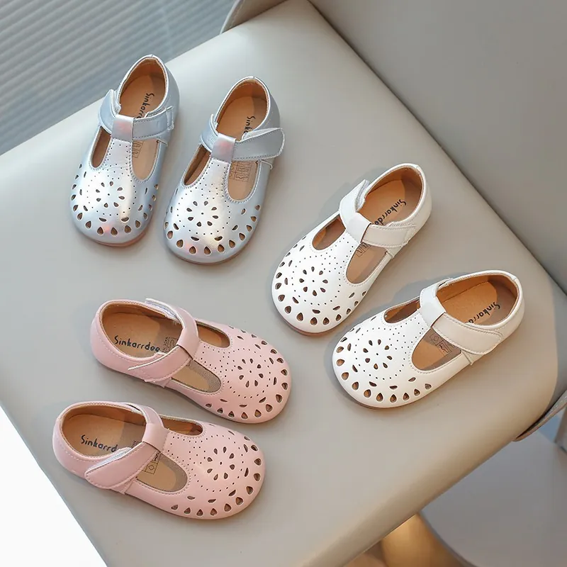 Girls Princess Shoes Hollow Out Floral Design Soft Sole Mary Jane Flats Toddler Little Kid Dress Shoes For Parties School