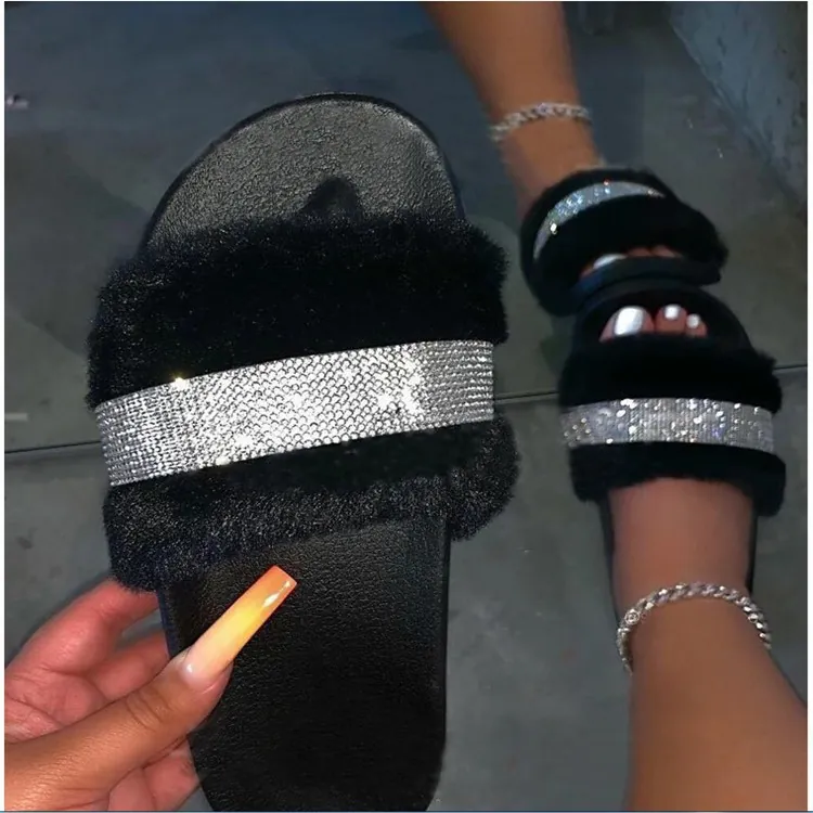 Women Fashion Rhinestone Faux Fur Slippers Bling Fuzzy Slides Soft Comfort Single Strap Home Sandals For Outdoor Indoor Wear