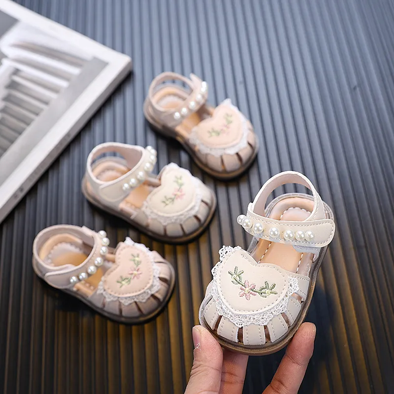 Baby Girls Princess Summer Sandals Soft Sole Infant First Walker Shoes With Artificial Pearl Lace Floral Heart Embroidery