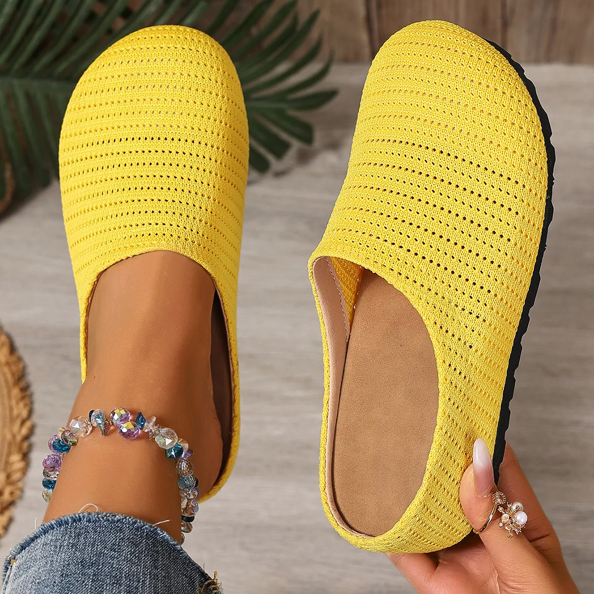 Mules Compensées Plateforme pour Femmes Été Chaussons en Toile Maille Respirante Bout Fermé Chaussures de Plage Décontractées