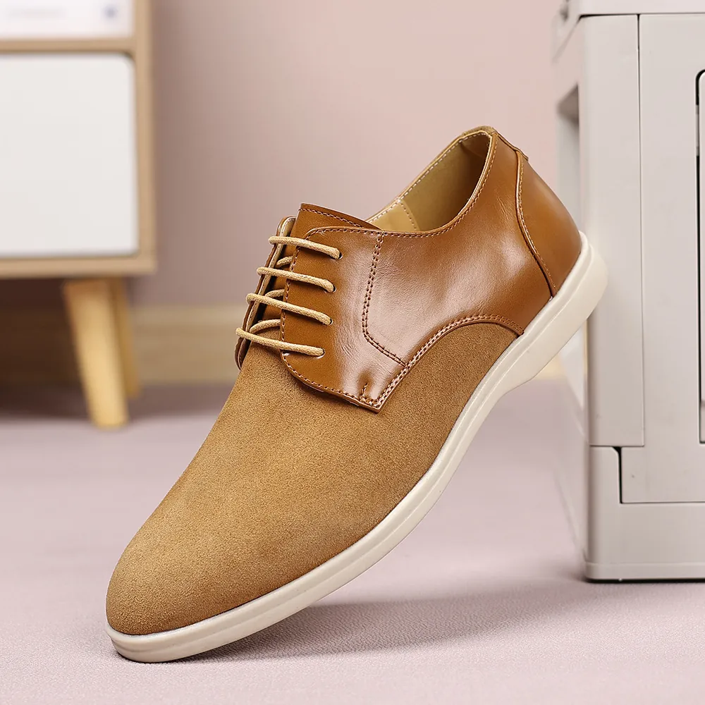 Scarpe Casual da Uomo in Pelle Taglie Forti Stringate Basse Leggere Suola Morbida Design a Giunzione Pelle Scamosciata PU