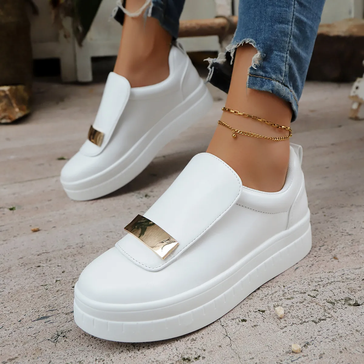 Women's Faux Leather Slip-on Platform Sneakers Casual Round Toe Height Increasing Loafers With Metal Buckle Sequin Single Shoes