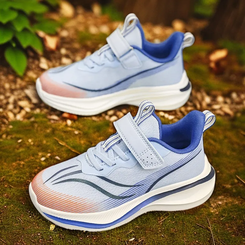 Chaussures de Course pour Garçons en Maille Respirante Baskets de Sport pour Enfants Légères Décontractées Chaussures de Marche en Plein Air Avec Fermeture Auto-Agrippante pour Adolescents