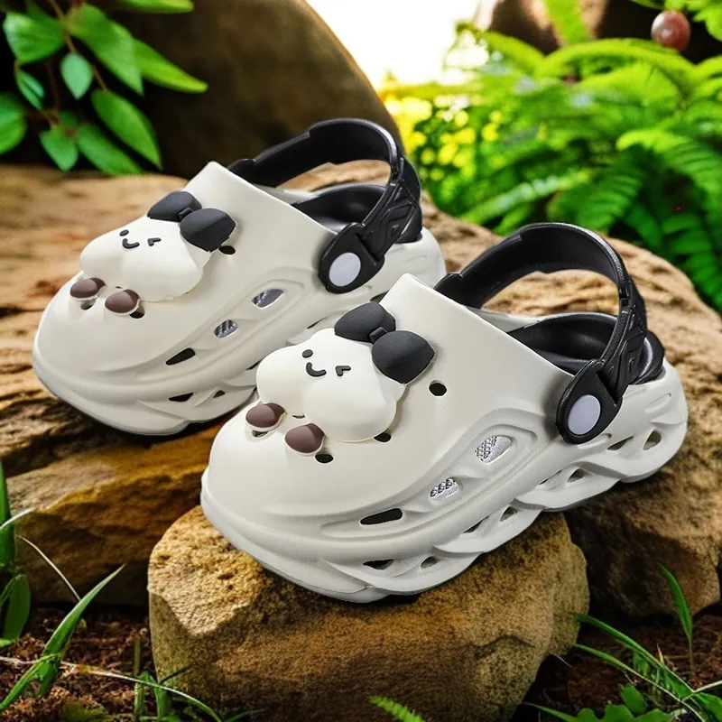 Kids Cartoon Clogs Summer Garden Shoes EVA Lightweight Waterproof Non-Slip Beach Sandals For Boys Girls Cute Outdoor Slippers