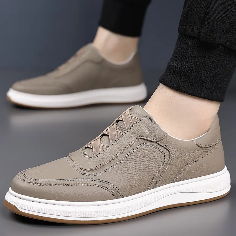 Herren Casual Slipper Lederschuhe Atmungsaktiv Kopfschicht Rindsleder Slipper Mit Dicker Gummisohle Mode Handgenähte Alltagsschuhe