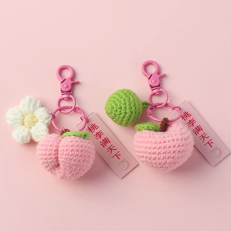 Handmade Crochet Peach Fruit Keychain Plush Yarn Woven Pendant For Teacher Appreciation Day Gift Set Soft Bag Charm Accessories