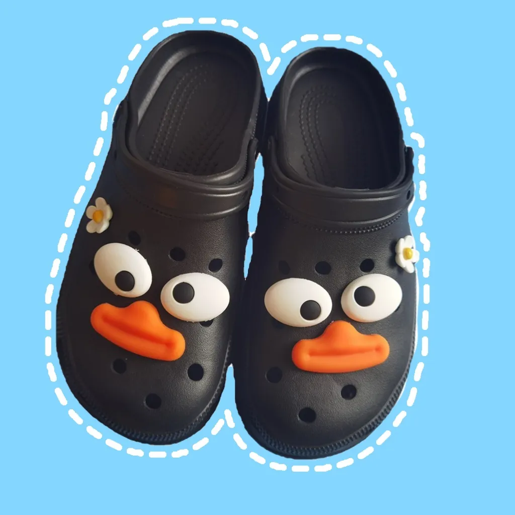 Cartoon Shoe Charms Kit For Clogs Big Eyes Orange Mouth Daisy 3D PVC Removable Decorative Accessories For Garden Shoes