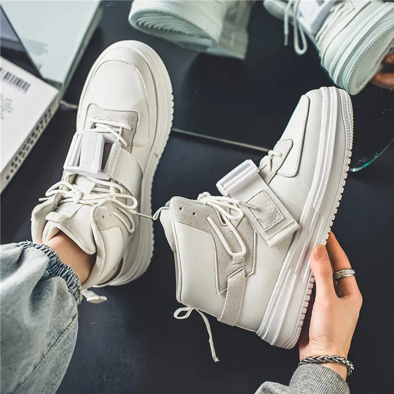 Scarpe da Skate Casual High Top da Uomo in Microfibra Pelle Streetwear Fashion Sneakers Con Design con Fibbia Suola in Gomma Bianco Nero Cachi