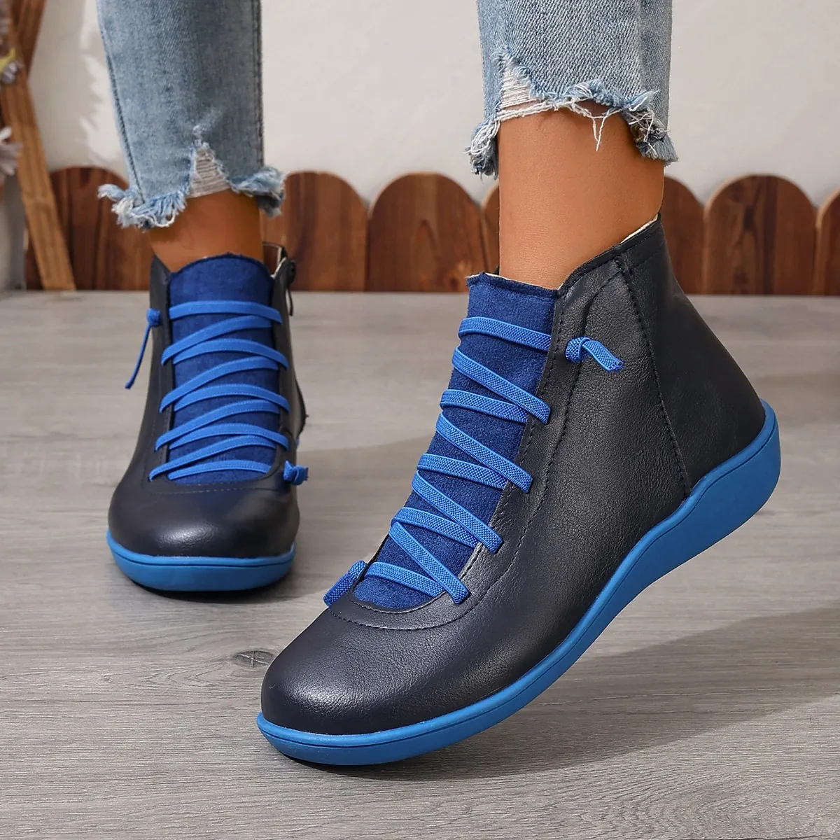 Bottines Martin Style Britannique pour Femmes avec Fermeture Éclair Latérale et Lacets Bottines Décontractées Automne Hiver Cuir
