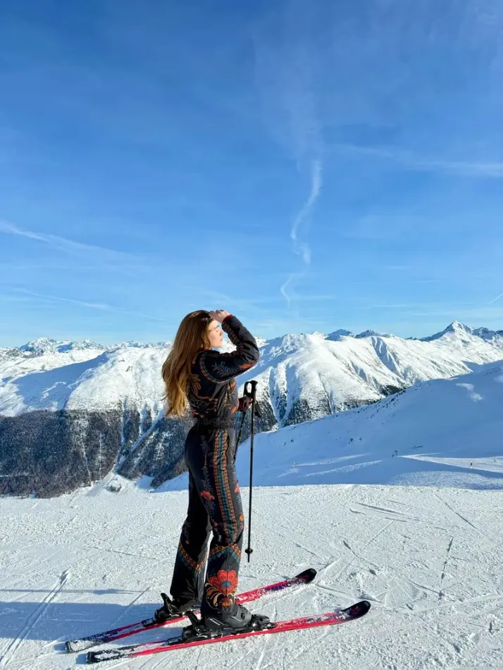 Women Vintage Floral Printed Ski Jumpsuit Hooded Windproof Waterproof Winter Padded One Piece Ski Suit For Outdoor Sports