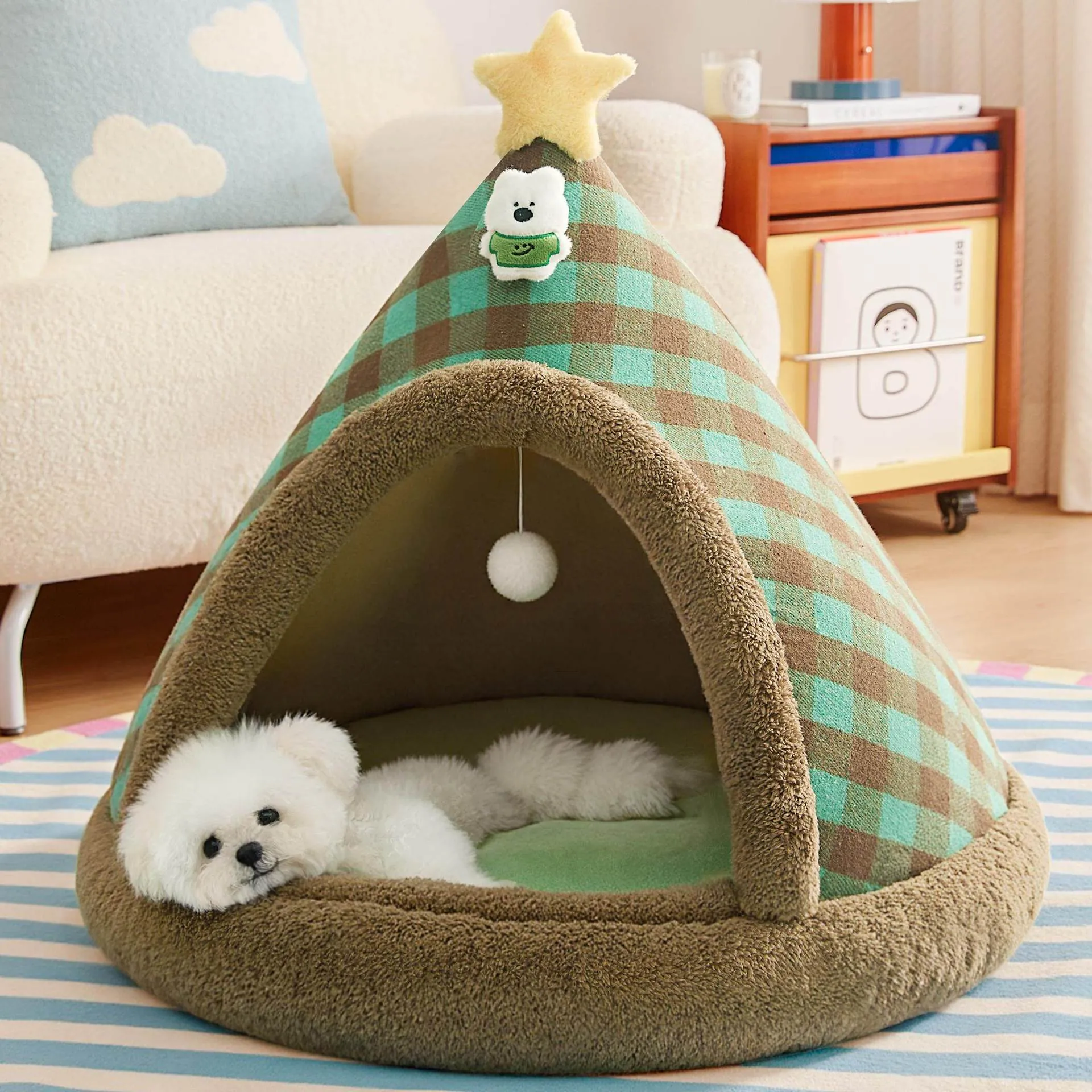 Enclosed Pet Tent Bed Christmas Tree Shape Warm Plush Dog House Semi-Closed Cat Nest With Soft Cushion For Small Dogs Cats